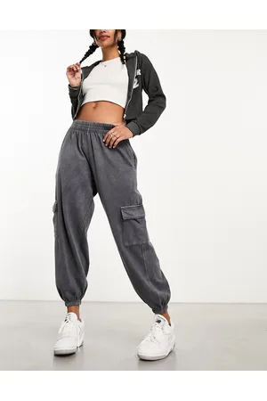 New Look Cargo joggers in acid wash