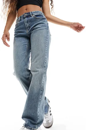 Stradivarius Petite straight leg jean in vintage wash