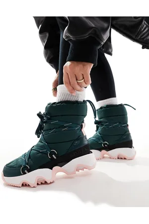 sorel Kinetic Impact Next boots in dark
