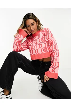 Urban Threads Patterned crop jumper in hot