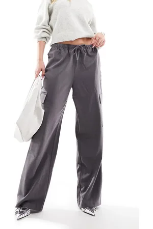 ONLY Straight leg cargo trousers in charcoal