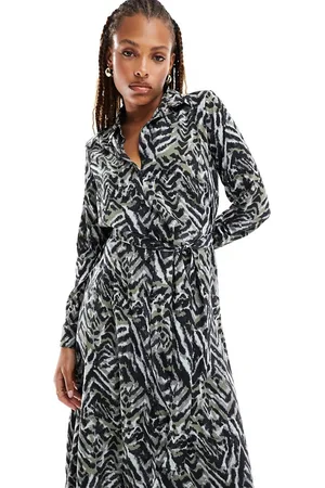 JDY Belted midi shirt dress In abstract animal print