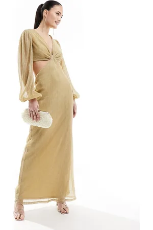 Pretty Lavish Balloon sleeve plisse maxi dress in
