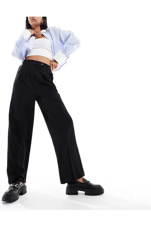 New Look Wide leg trousers in black
