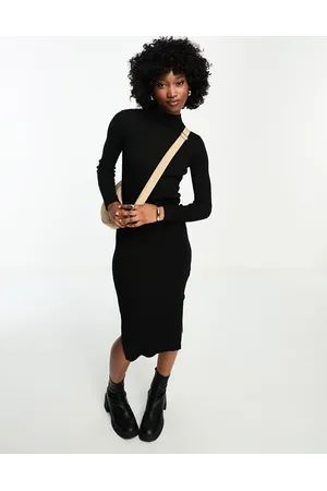New Look Ribbed knitted dress with side split in