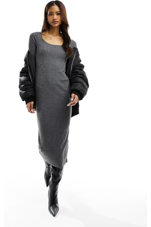 New Look Long sleeve scoop neck midi dress in dark