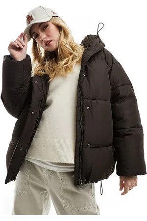 Monki Oversized hooded padded jacket in chocolate