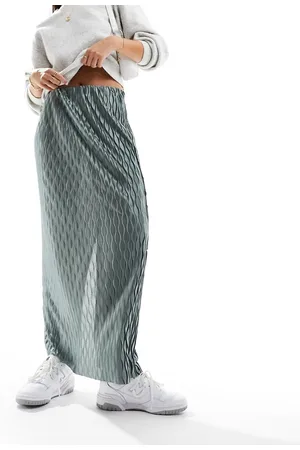 Y.A.S Plisse column maxi skirt in