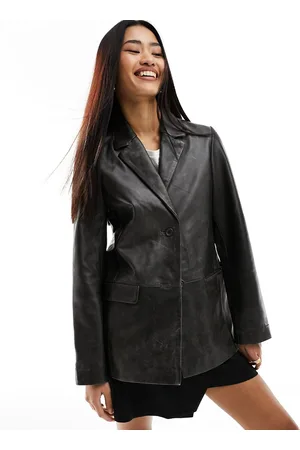 Muubaa Oversized boxy leather tailored blazer in black crackle
