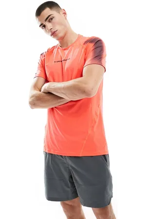 Under Armour Heat Gear Armour Novely fitted t-shirt in