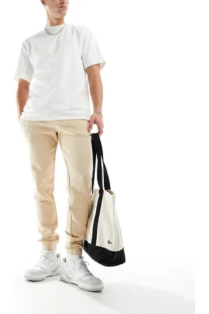 New Era New York Yankees joggers in beige