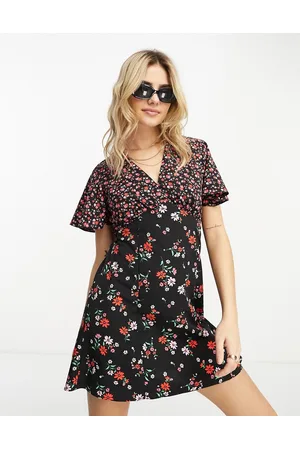 New Look Mixed floral floaty sleeve mini tea dress in