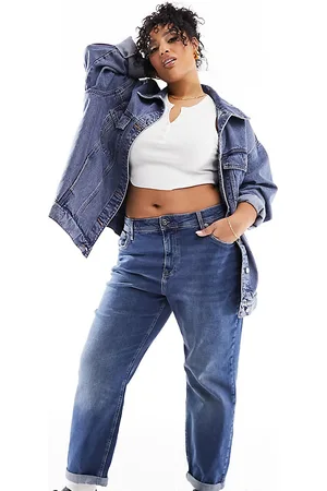 River Island Mom jean in midwash