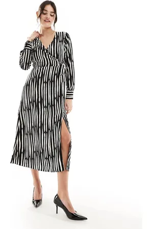 New Look Long sleeve wrap midi dress in and white stripe