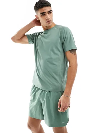 PUMA Running Evolve t-shirt in light