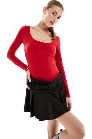 Fashionkilla Sculpted scoop neck body in