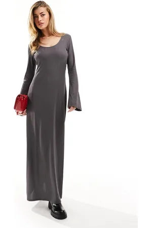 NA-KD Ribbed maxi dress in dark