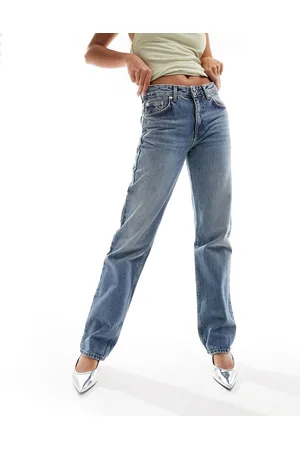 Pull&Bear Mid rise straight leg jean in dirty wash