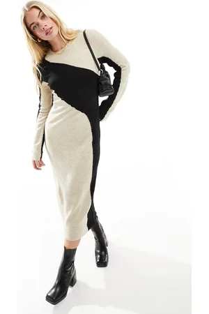Style Cheat Knitted midi dress in colour block
