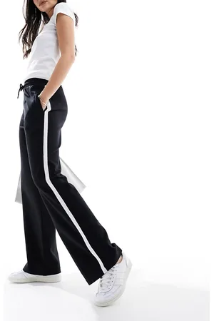 New Look Side stripe joggers in
