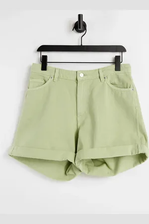 Monki Tallie cotton denim shorts in khaki - MGREEN