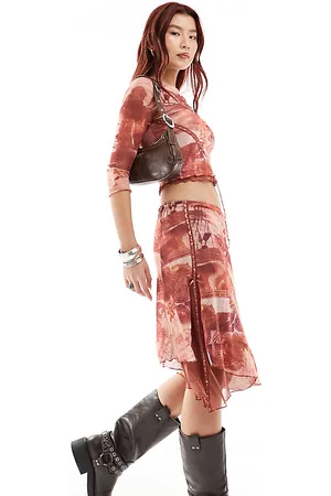 Reclaimed Midi skirt co-ord in grunge rose print