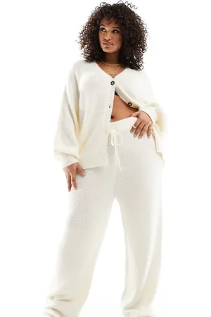 In The Style Fluffy trouser co-ord in cream