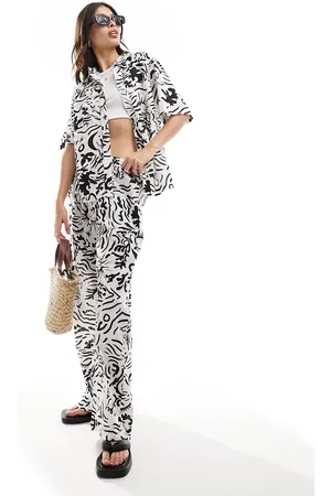 Iisla & Bird Graphic print oversized resort shirt co-ord in white and black
