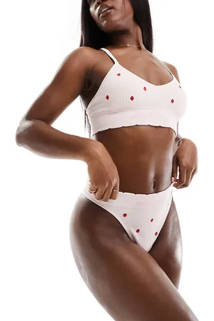 Boux Avenue Strawberry ribbed lounge scallop thong in
