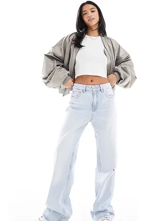 Stradivarius Petite wide leg dad jean in light wash