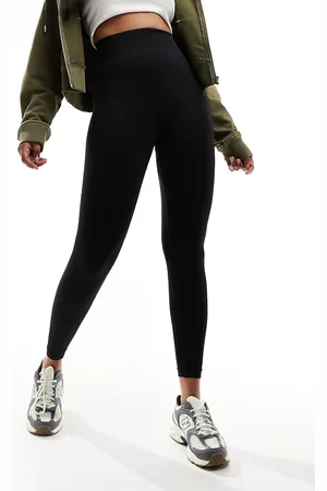 In The Style Sculpted high waisted ribbed leggings in