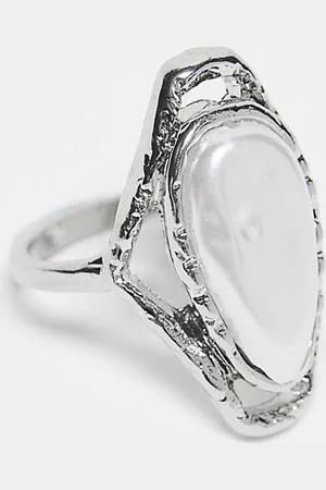 Reclaimed Unisex ring with faux stone in