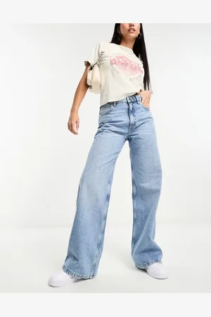 Pull&Bear Mid rise wide leg jean in medium