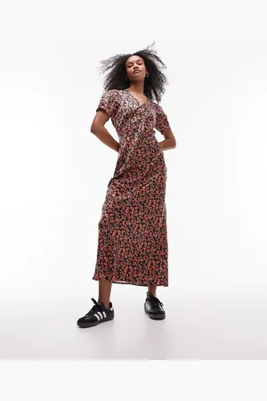 Topshop Short sleeve bias midi dress in ditsy floral