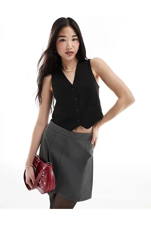 Pull&Bear Pinstriped tailored waistcoat with contrast edge co-ord in black