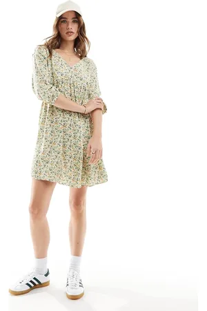 JDY V neck mini smock dress in ditsy floral print