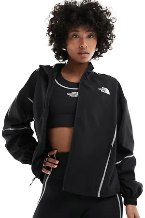 The North Face Training Hakuun contour seam wind jacket in