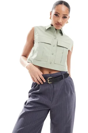 Stradivarius Short sleeve boxy cargo shirt in sage