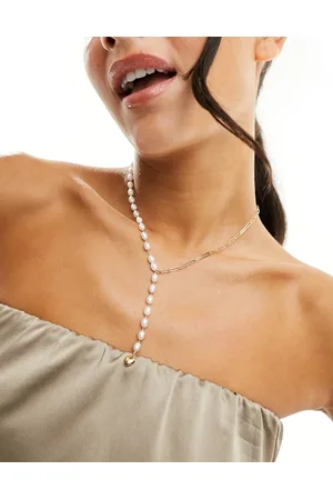 True Decadence Pearl and chain necklace with heart pendant in