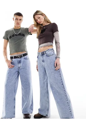 Reclaimed Unisex 90s loose fit jean in light