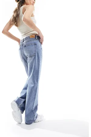Stradivarius STR straight leg jean in wash