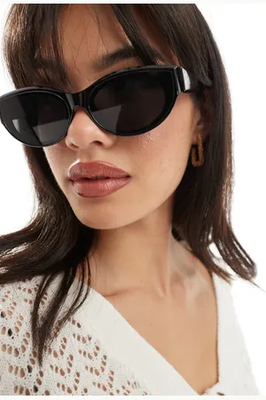 Pieces Narrow oval cat eye sunglasses in