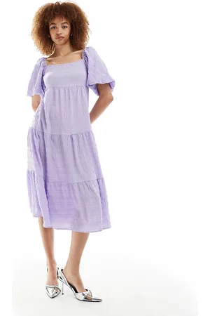 Monki Tiered midi dress with open back in lilac