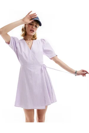 Glamorous Short sleeve wrap mini dress in lilac check