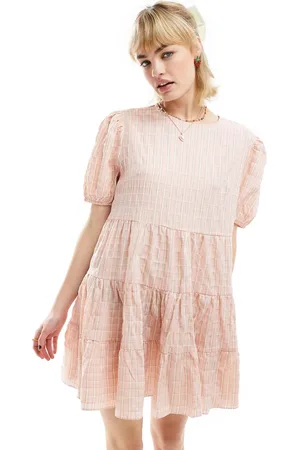 Glamorous Short sleeve pleated smock dress in seersucker check