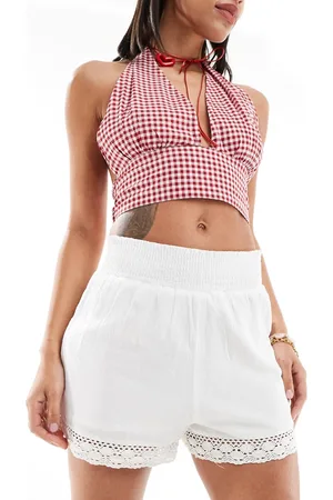 New Look Broderie hem shorts in