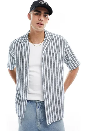 New Look Short sleeved textured stripe patterned shirt in
