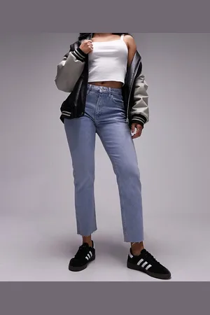 Topshop Cropped mid rise straight jeans with raw hems in bleach