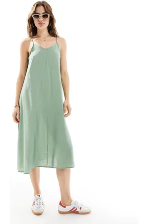 VERO MODA Woven cami midi dress with v front in