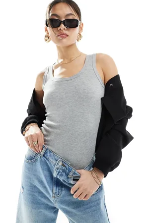 River Island Contrast scoop neck vest in light